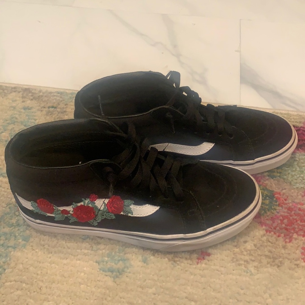 Women’s 7.5 Vans